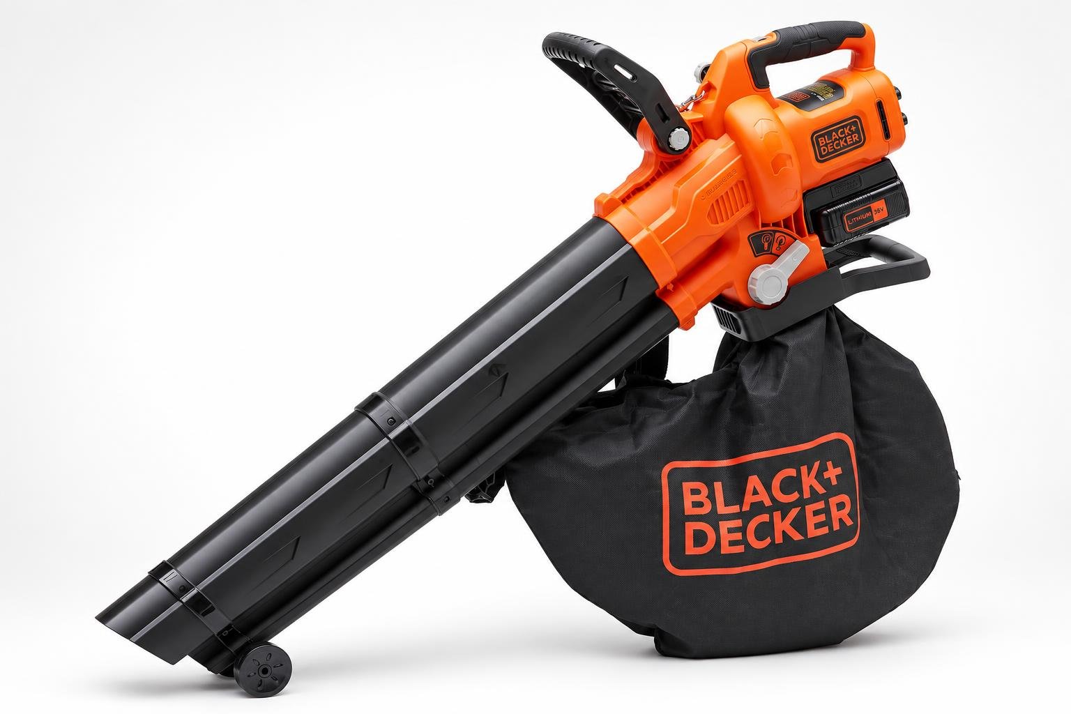 Soffiatore aspiratore BLACK+DECKER da 36 V in offerta su Amazon: raccogliere le foglie senza cavo